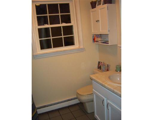 64 Rawson Road Webster, MA 01570 - Photo 11 of 15 Gallery Image 11