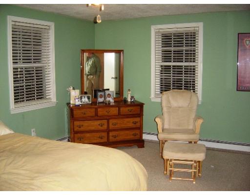 64 Rawson Road Webster, MA 01570 - Photo 5 of 15 Gallery Image 5