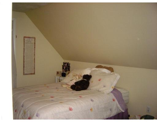 64 Rawson Road Webster, MA 01570 - Photo 6 of 15 Gallery Image 6