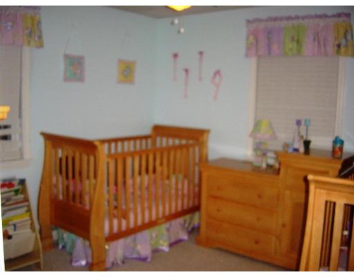 64 Rawson Road Webster, MA 01570 - Photo 10 of 15 Gallery Image 10