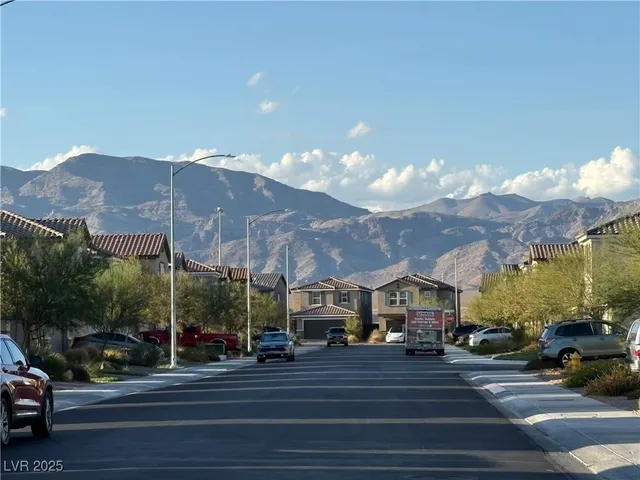 $2,600 | 7015 Toll Mountain Street, North Las Vegas, NV 89086