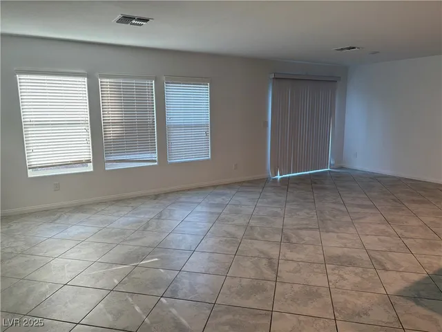 $2,600 | 7015 Toll Mountain Street, North Las Vegas, NV 89086