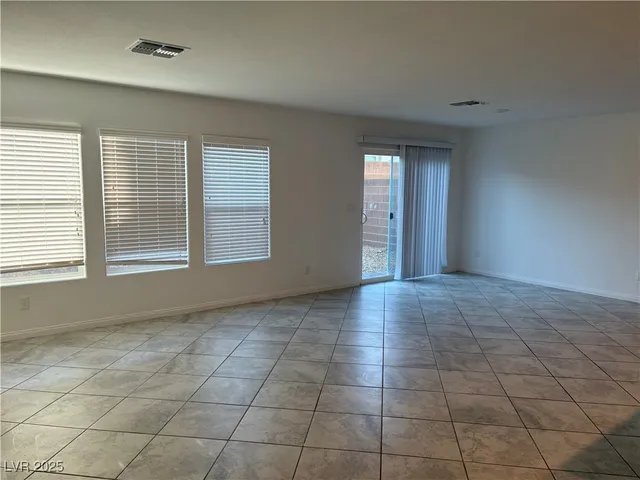 $2,600 | 7015 Toll Mountain Street, North Las Vegas, NV 89086