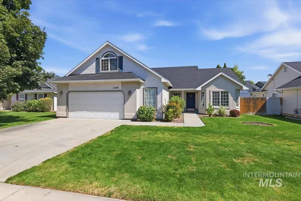 $389,900 | 2100 East Harbour Grove Drive, Nampa, ID 83686