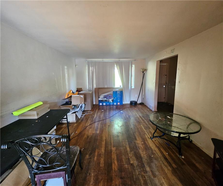 1360 Laketon Road Pittsburgh, PA 15221 - Photo 4 of 34 Gallery Image 4