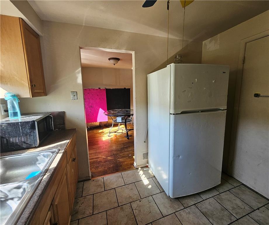 1360 Laketon Road Pittsburgh, PA 15221 - Photo 8 of 34 Gallery Image 8