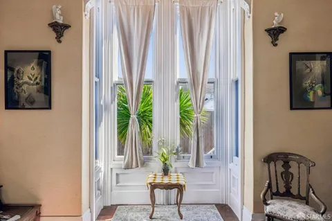 $1,850,000 | 300 Castro Street, San Francisco, CA 94114