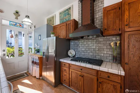 $1,850,000 | 300 Castro Street, San Francisco, CA 94114