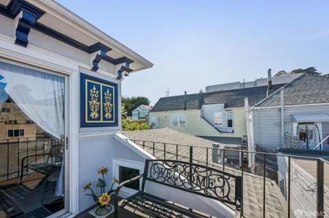 $1,850,000 | 300 Castro Street, San Francisco, CA 94114