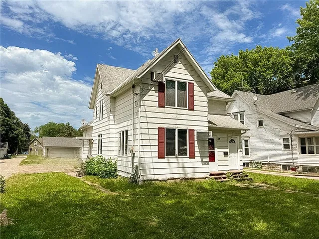 $189,000 | 509 East 4th Street, Albert Lea, MN 56007