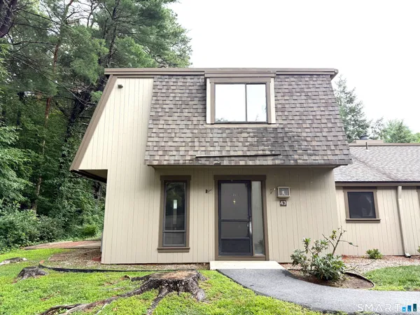 $249,900 | 43 Mallard Drive, Unit 43, Farmington, CT 06001