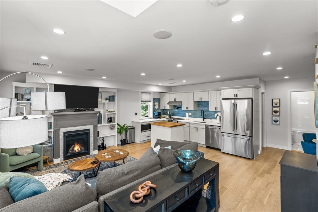 47 R Harvest Street, Unit 4 Boston, MA 02125 - Photo 5 of 24