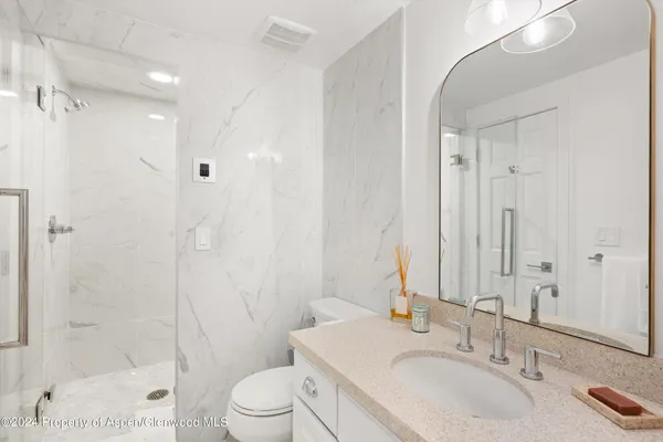 $15,000 | 950 East Durant Avenue, Unit 6, Aspen, CO 81611