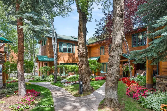 $12,000 | 950 East Durant Avenue, Unit 6, Aspen, CO 81611