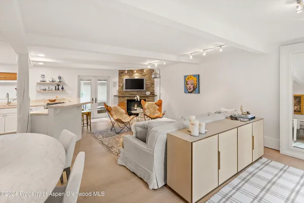 $15,000 | 950 East Durant Avenue, Unit 6, Aspen, CO 81611