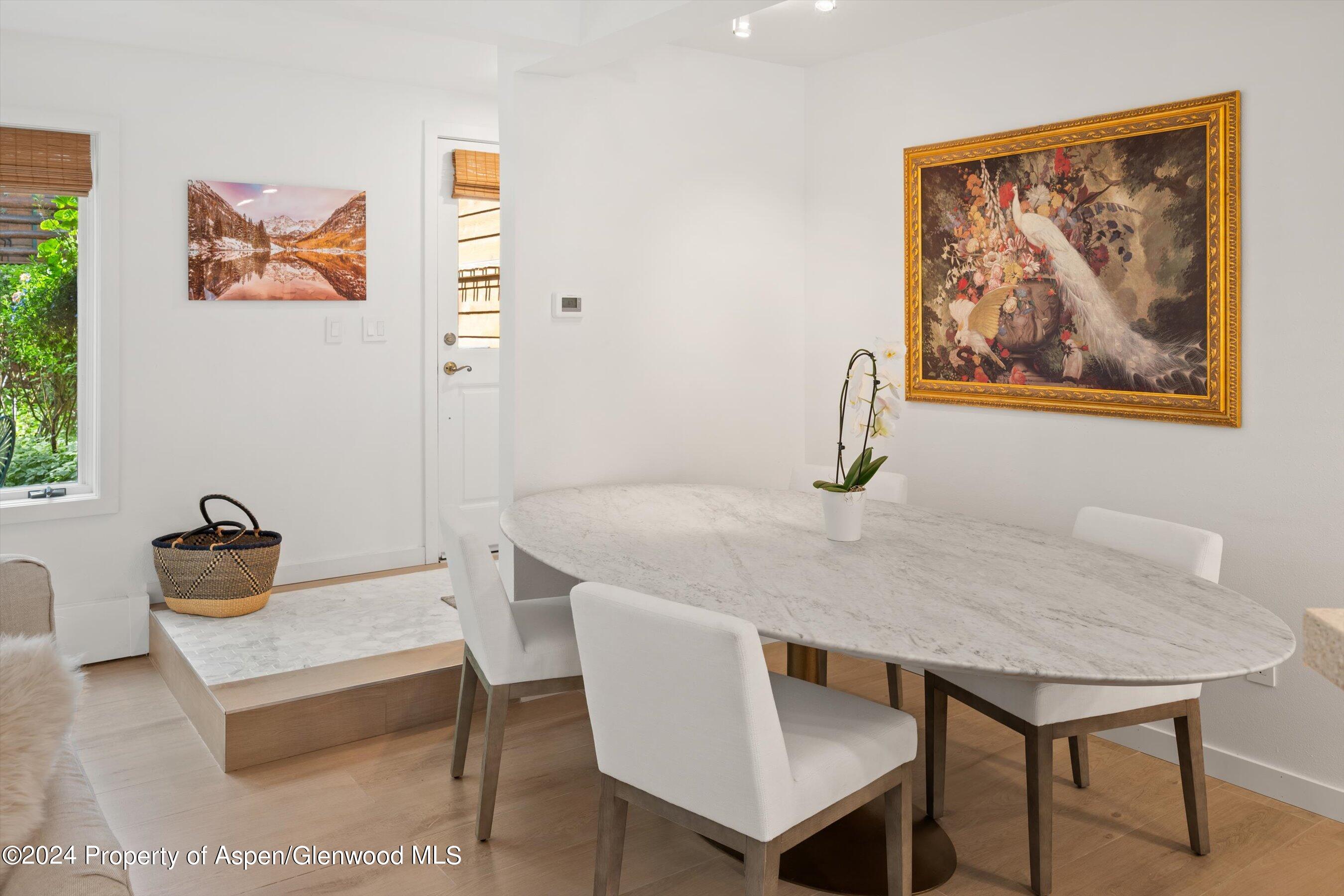 950 East Durant Avenue, Unit 6 Aspen, CO 81611 - Photo 10 of 27 20-960eDurant_24082019