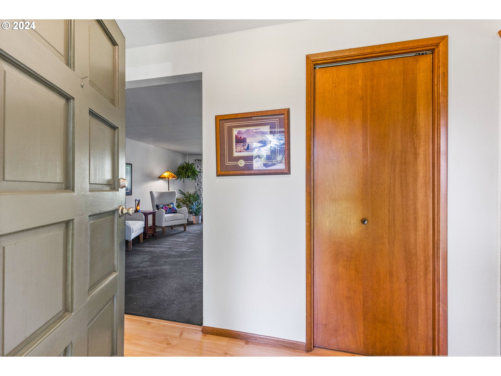 796 Southwest Mill Street Dallas, OR 97338 - Photo 4 of 30 Gallery Image 4