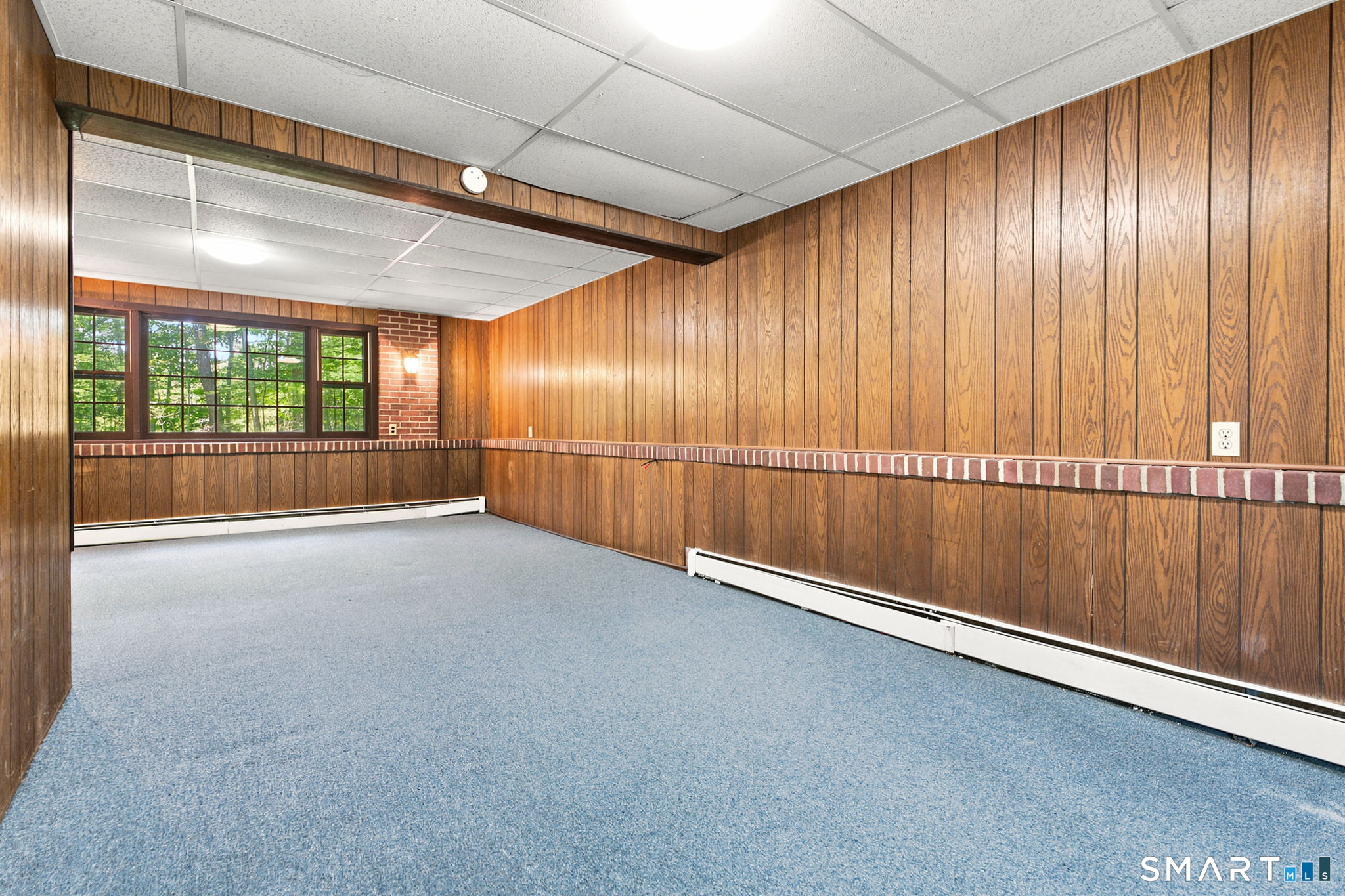 448 Mixville Road Cheshire, CT 06410 - Photo 25 of 32 an empty room with windows