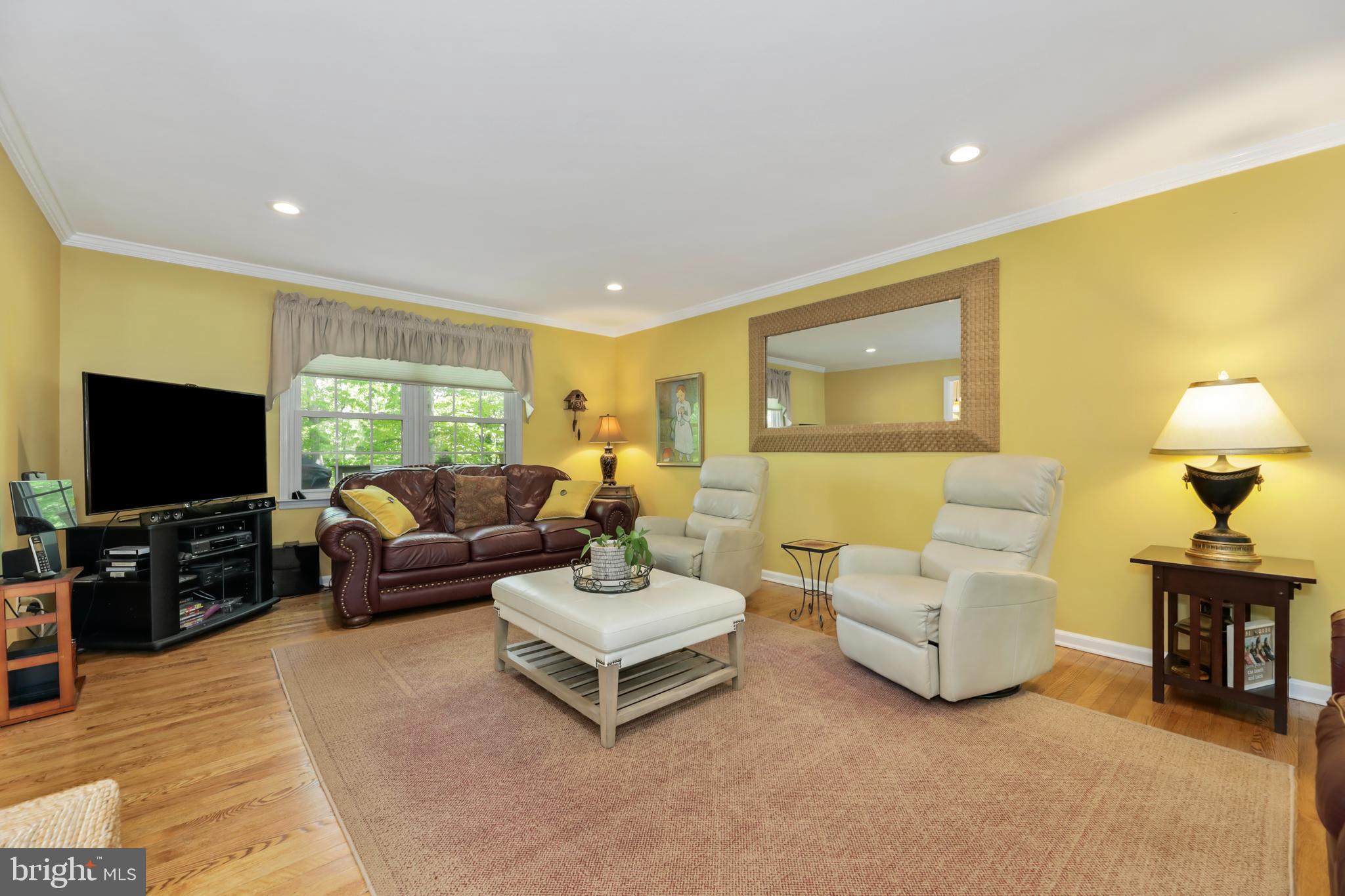 60 Lochatong Road Ewing, NJ 08628 - Photo 12 of 29 Wood floors in family, dining and living rooms.