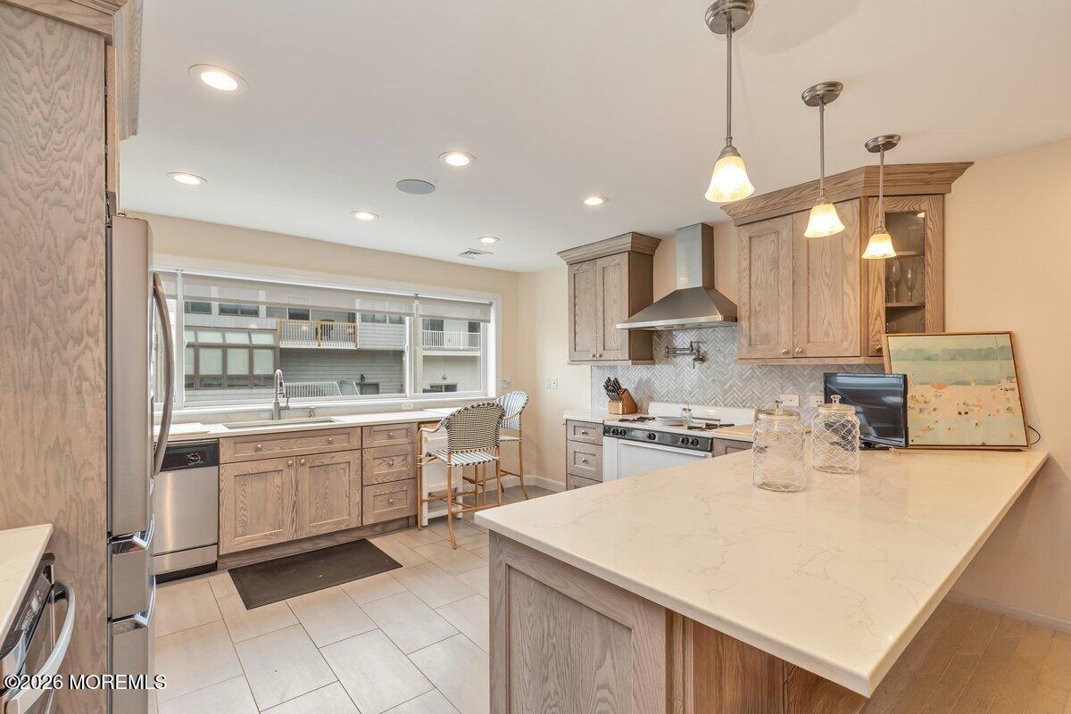 31 Village Road Sea Bright, NJ 07760 - Photo 9 of 23 3V0A8833