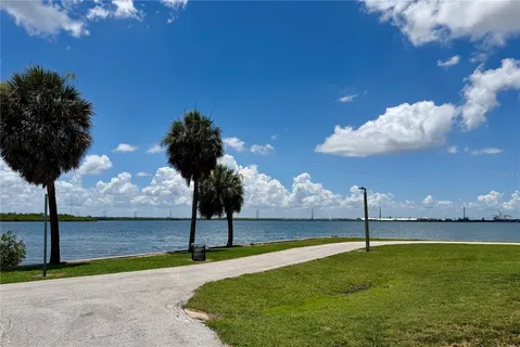 $395,000 | 315 South Bermuda Boulevard, Tampa, FL 33605