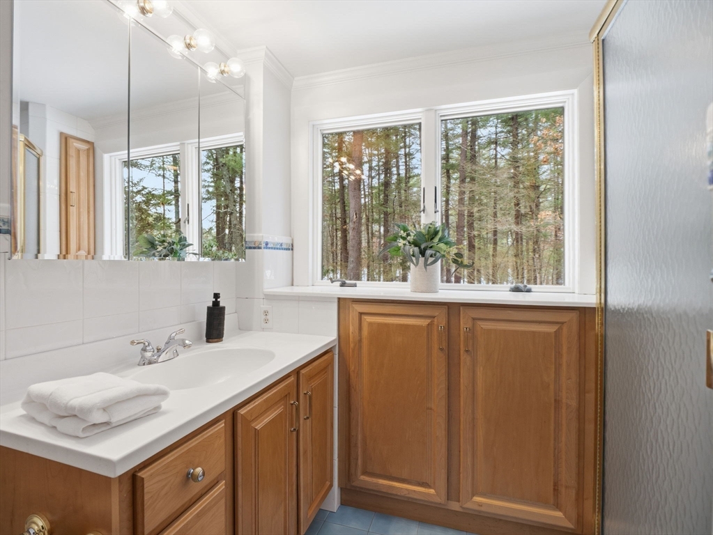 47 Harold Parker Road Andover, MA 01810 - Photo 16 of 35