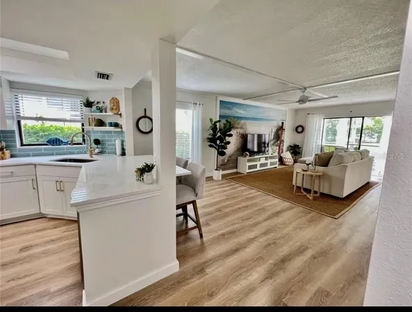 $3,000 | 7203 Curtiss Avenue, Unit 1A, Sarasota, FL 34231