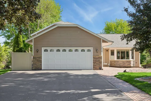 $525,000 | 12838 95th Avenue North, Maple Grove, MN 55369