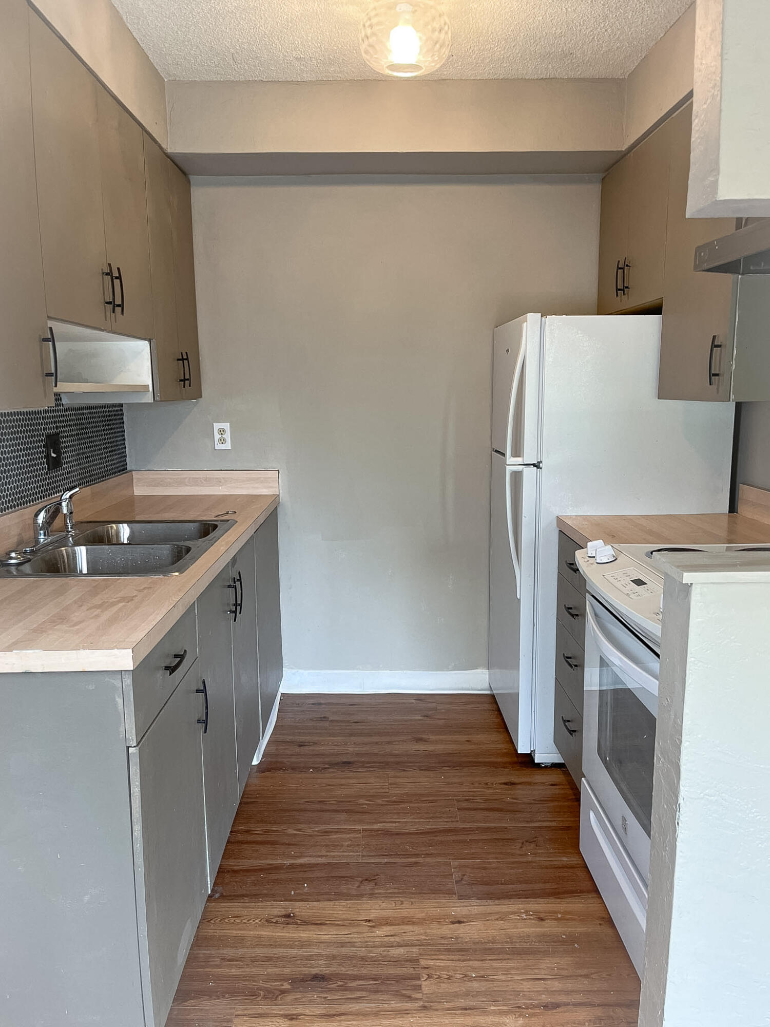 495 Chestnut Street, Unit 1 Ashland, OR 97520 - Photo 4 of 16
