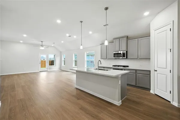 $409,990 | 1309 Gardendale Holw Lane, Anna, TX 75409