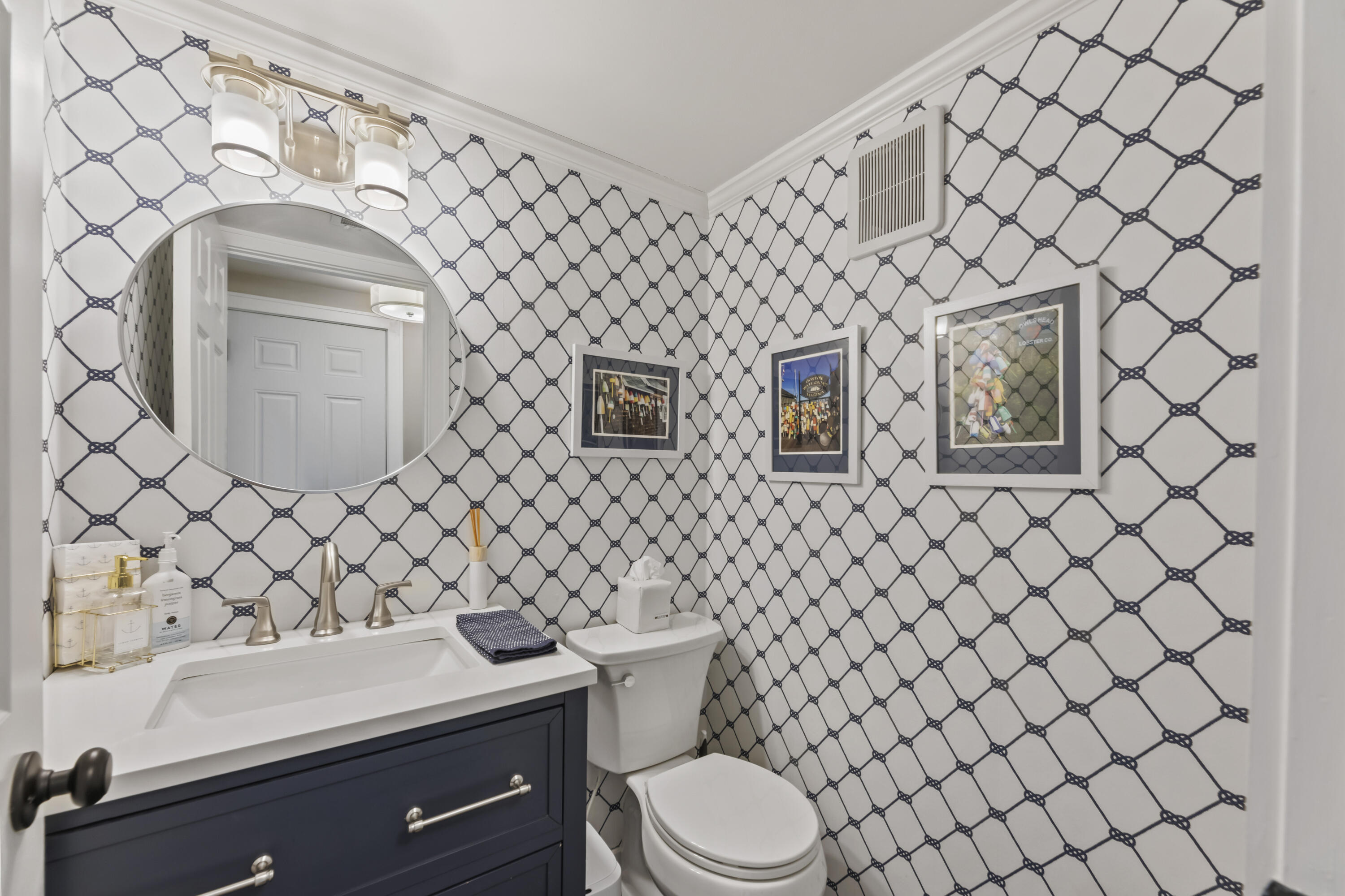 966 Valentine Road Oconomowoc, WI 53066 - Photo 17 of 40 LL Powder Room