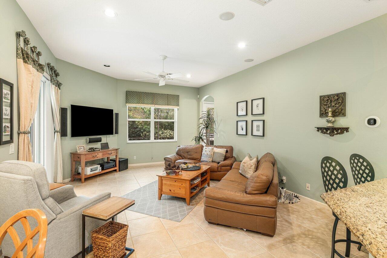11082 Silver Ridge Street Wellington, FL 33449 - Photo 9 of 38 012-11082SilverRidgeStreet-Wellington-FL