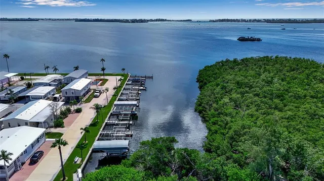 $425,000 | 10315 Cortez Road West, Unit 20J, Bradenton, FL 34210