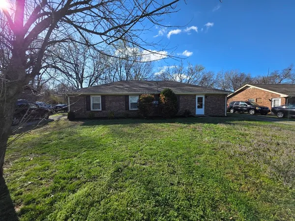 $1,350 | 735 Trail Drive, Gallatin, TN 37066