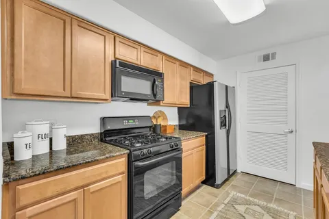 $325,000 | 1259 Milano Drive, Unit 2, West Sacramento, CA 95691