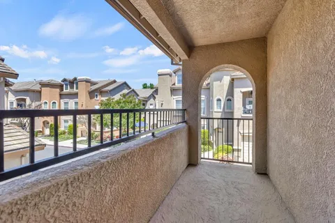 $325,000 | 1259 Milano Drive, Unit 2, West Sacramento, CA 95691