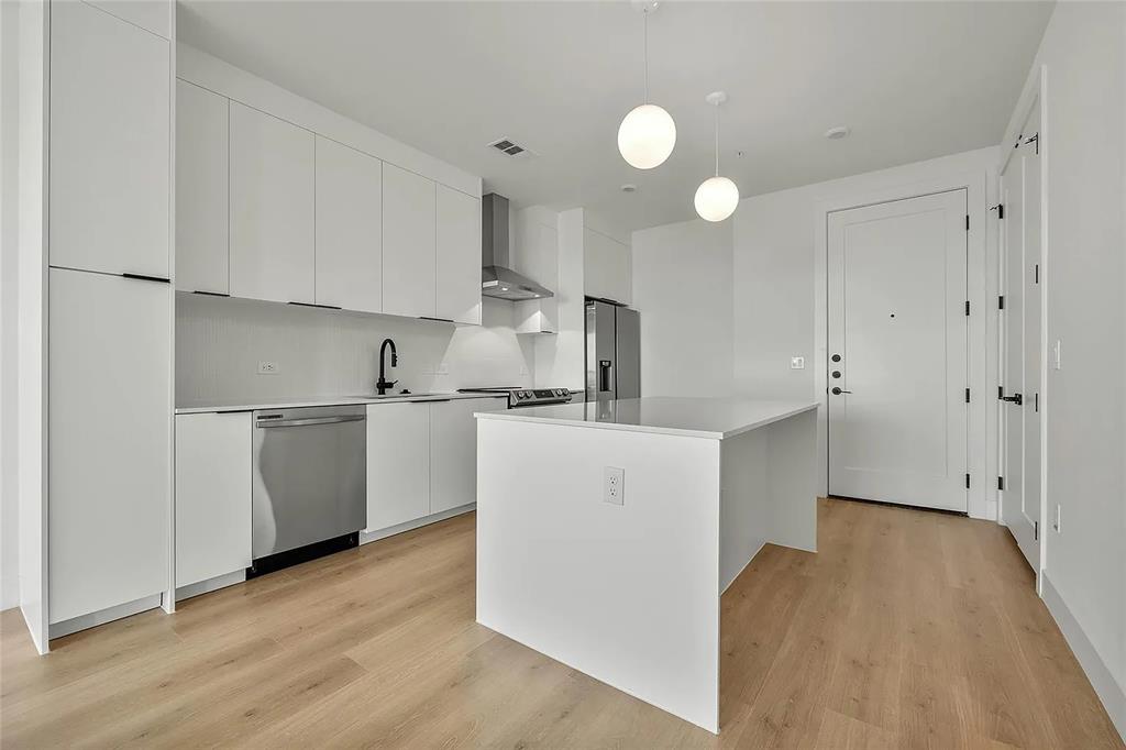 1701 Simond Avenue, Unit 642 Austin, TX 78723 - Photo 10 of 39