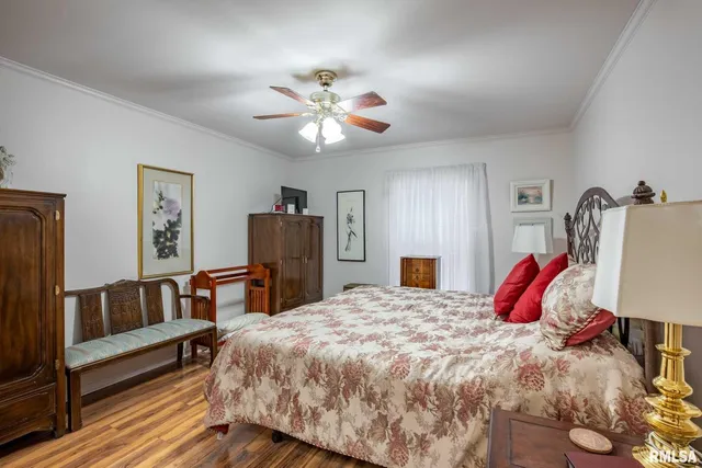 $259,000 | 105 Woodlake Lane, Eldorado, IL 62930