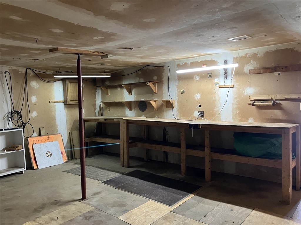 1218 Quaker Road Somerset, NY 14012 - Photo 6 of 26 Workshop