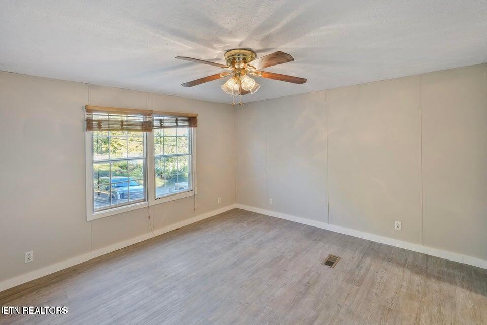 4405 Greeley Ford Road Knoxville, TN 37920 - Photo 14 of 25 20241016020255685039000000-o