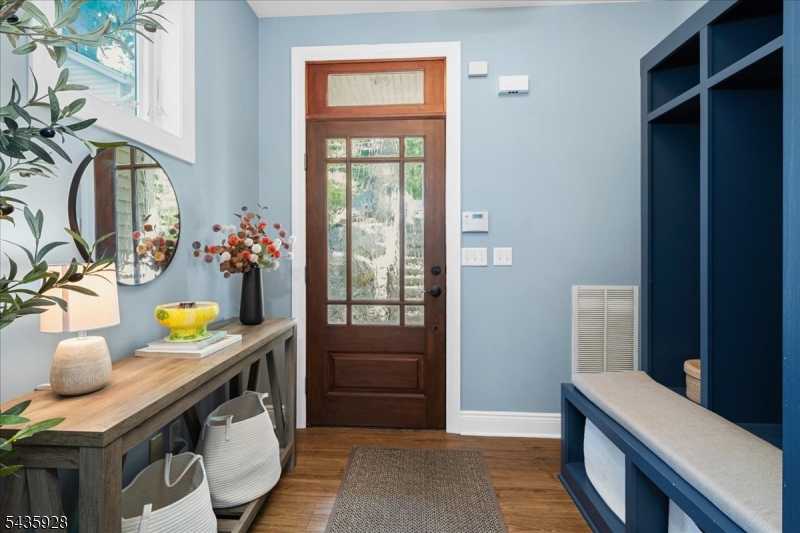41 East Shore Road Denville, NJ 07834 - Photo 10 of 37