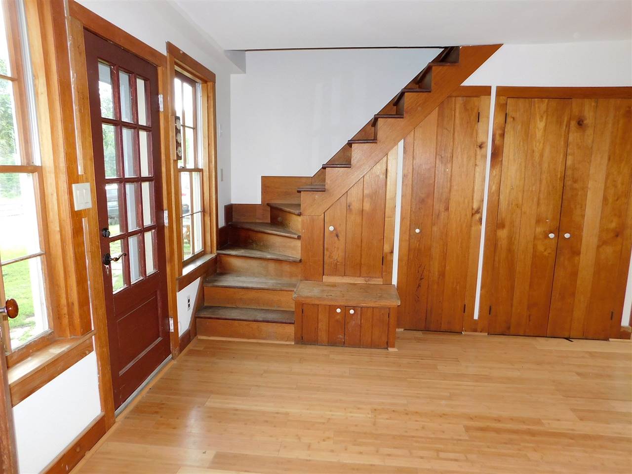 106 Gilley Road Tunbridge, VT 05077 - Photo 2 of 31