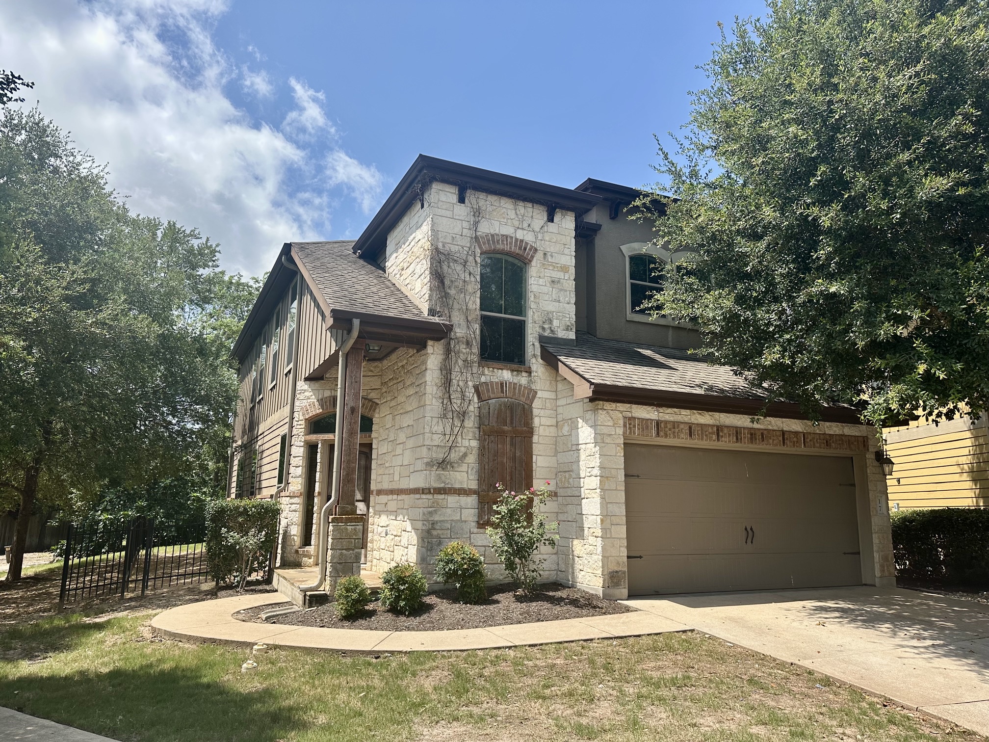 7233 Menchaca Road, Unit 17 Austin, TX 78745 - Photo 2 of 38