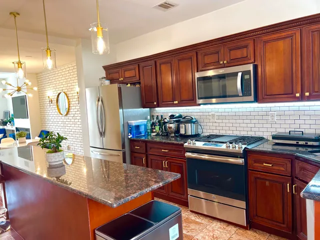 $2,900 | 42 Union Street, Unit 2, Jersey City, NJ 07304