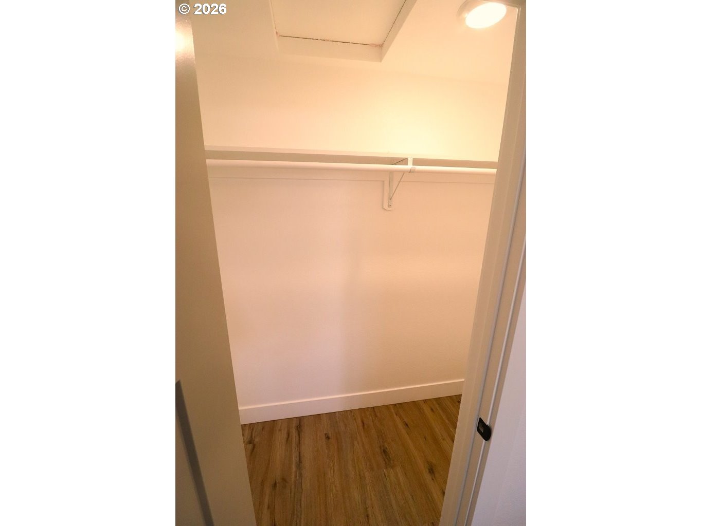 77 Shady Loop Springfield, OR 97477 - Photo 12 of 30 Owner's Suite Bathroom #2