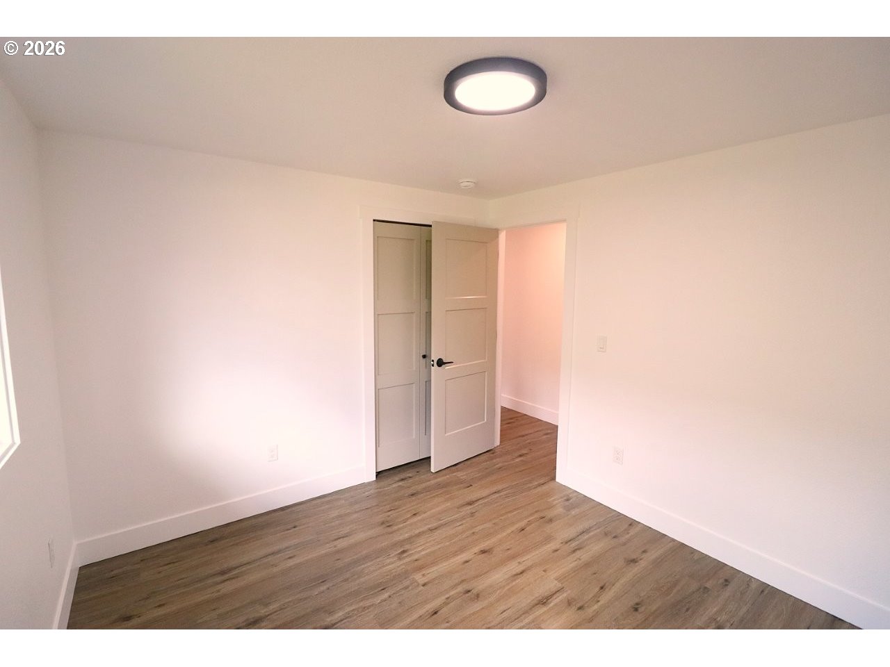 77 Shady Loop Springfield, OR 97477 - Photo 19 of 30 Bathroom