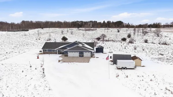 $549,900 | 10185 440th Street, Holdingford, MN 56340