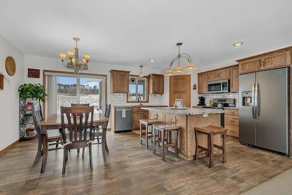 $549,900 | 10185 440th Street, Holdingford, MN 56340