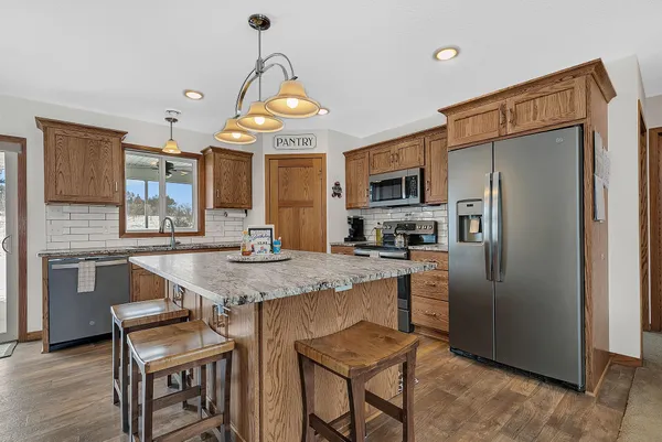 $549,900 | 10185 440th Street, Holdingford, MN 56340