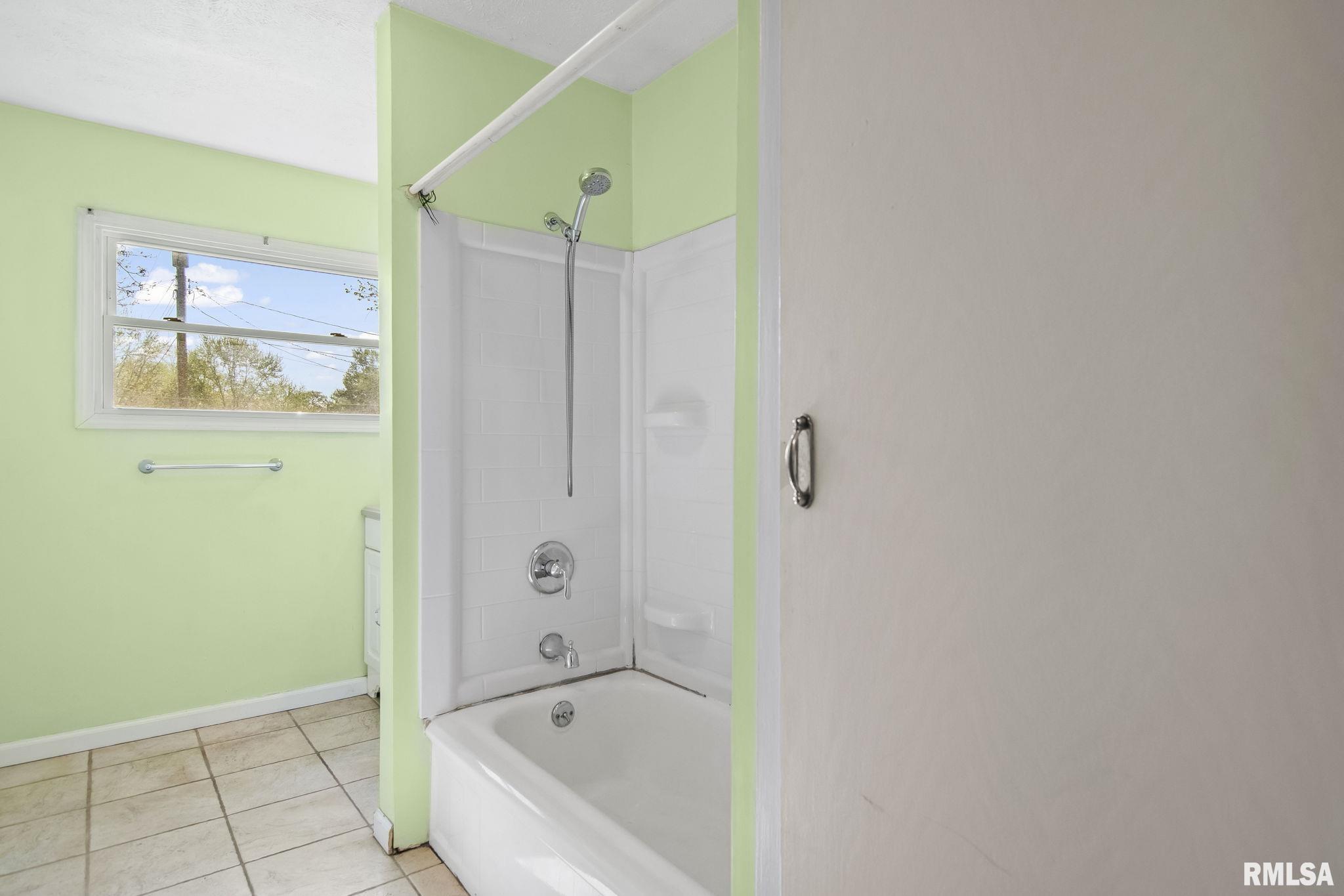 1807 Lee Street Springfield, IL 62703 - Photo 16 of 27